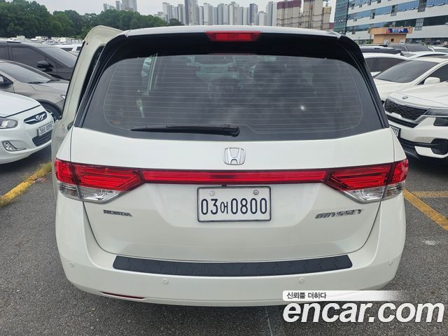 Honda Odyssey 2016 — photo 5