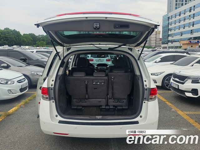 Honda Odyssey 2016 — photo 6