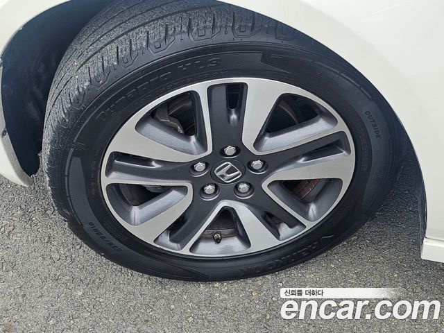 Honda Odyssey 2016 — photo 10