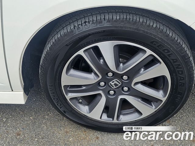 Honda Odyssey 2016 — photo 11