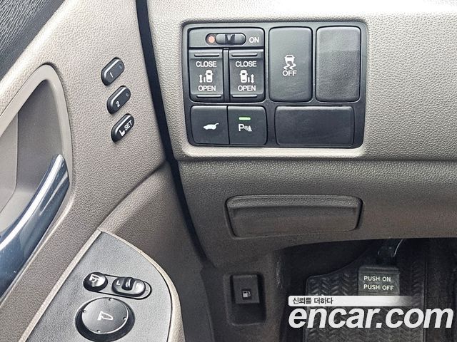 Honda Odyssey 2016 — photo 17