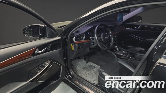 Kia K7 2016 — photo 10