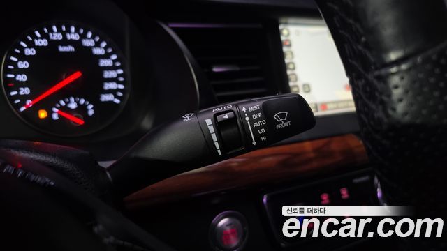 Kia K7 2016 — photo 16