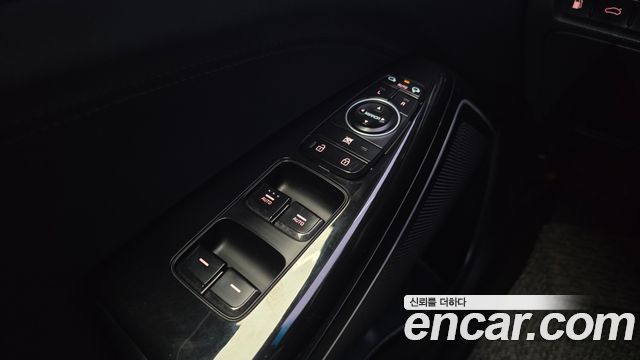 Kia K7 2016 — photo 18