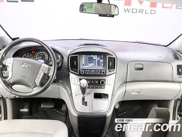 Hyundai Starex 2019 — photo 7
