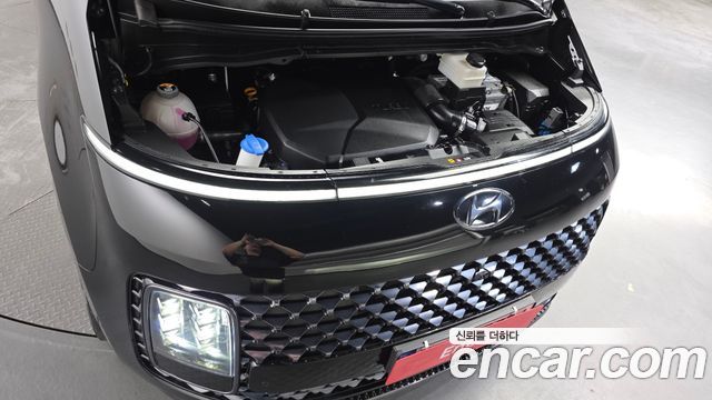 Hyundai Staria 2022 — photo 6