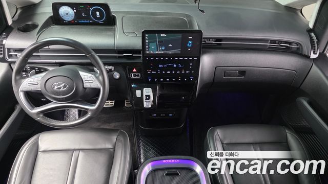 Hyundai Staria 2022 — photo 10