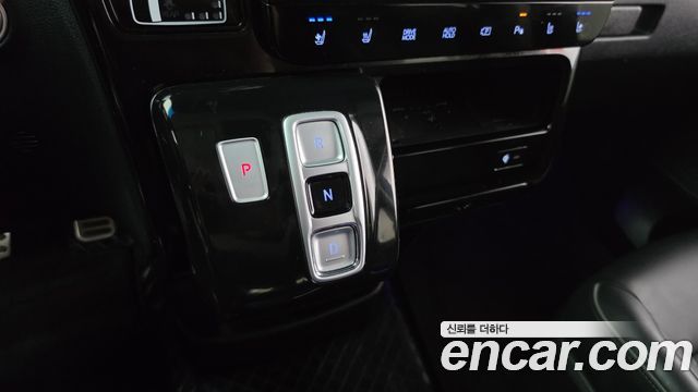Hyundai Staria 2022 — photo 12