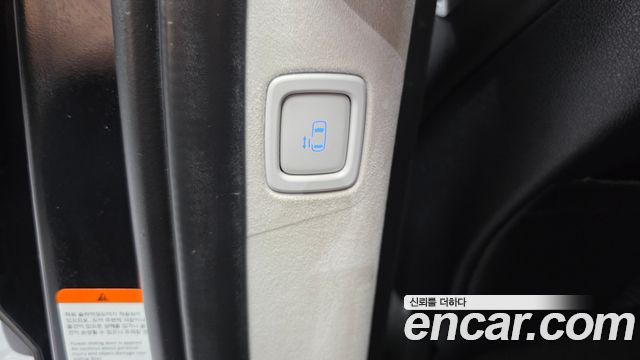 Hyundai Staria 2022 — photo 28