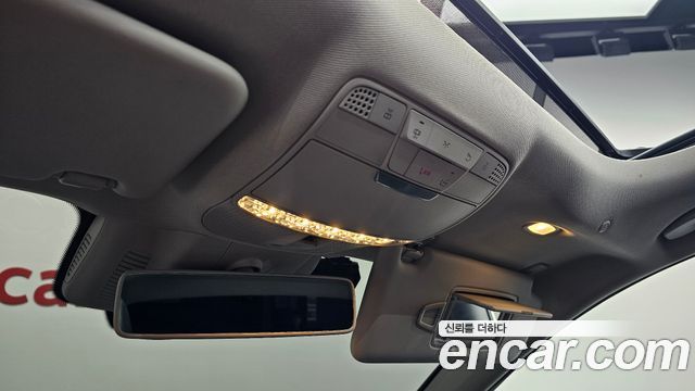 Mercedes-Benz E-Class 2020 — photo 21
