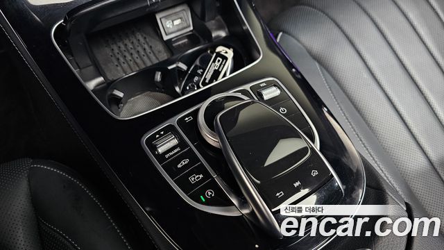 Mercedes-Benz E-Class 2020 — photo 26