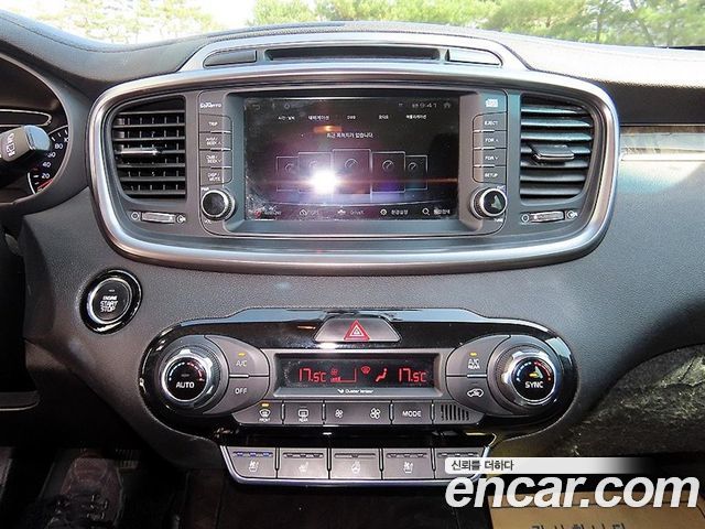 Kia Sorento 2015 — photo 13