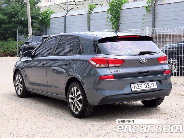 Hyundai i30 2017 — photo 3