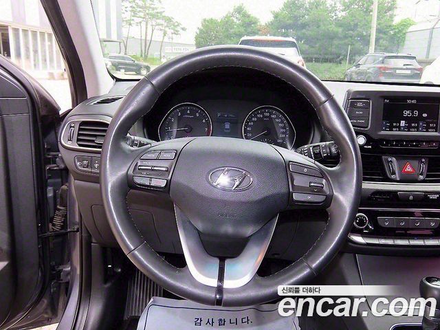 Hyundai i30 2017 — photo 8
