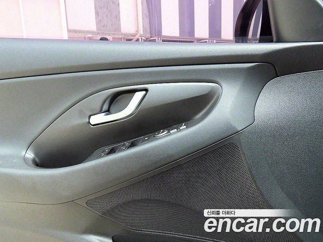 Hyundai i30 2017 — photo 12