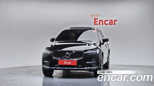Volvo XC60 2022 — photo 3