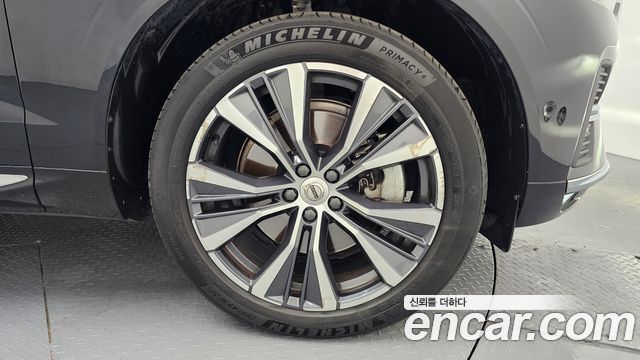Volvo XC60 2022 — photo 7