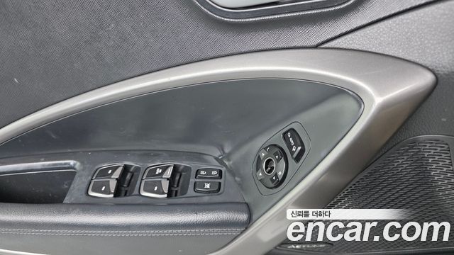 Hyundai Santafe 2014 — photo 11