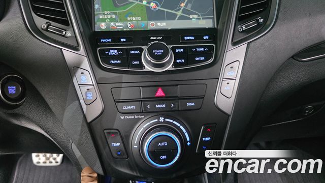 Hyundai Santafe 2014 — photo 16