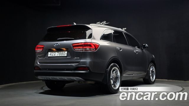 Kia Sorento 2015 — photo 2