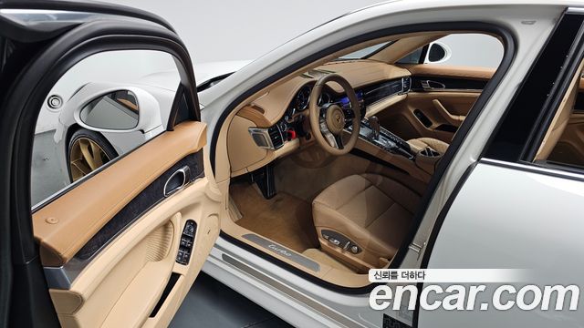 Porsche Panamera 2010 — photo 13
