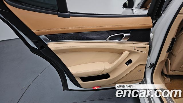 Porsche Panamera 2010 — photo 15