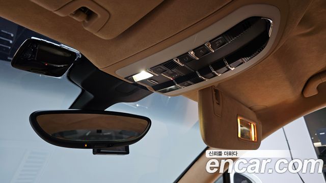 Porsche Panamera 2010 — photo 29