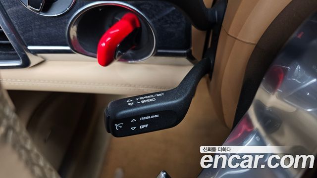 Porsche Panamera 2010 — photo 32