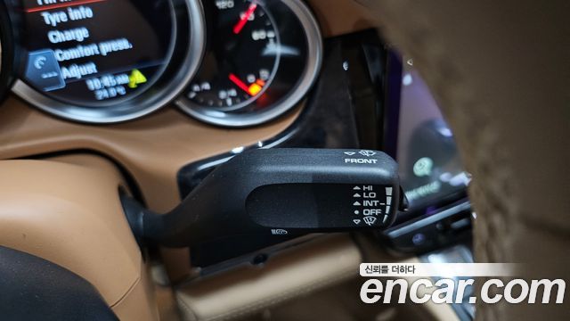 Porsche Panamera 2010 — photo 34
