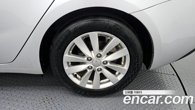 Kia K3 2015 — photo 7