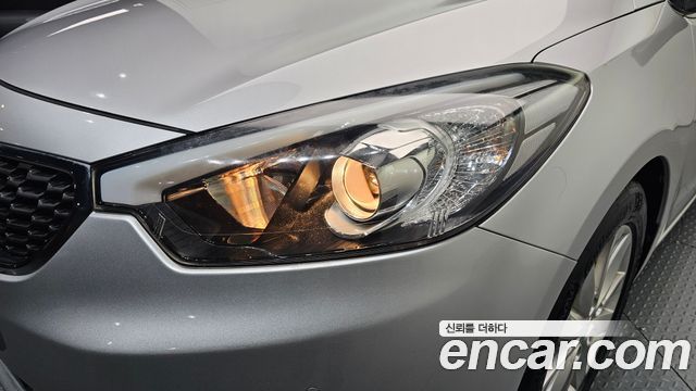 Kia K3 2015 — photo 8