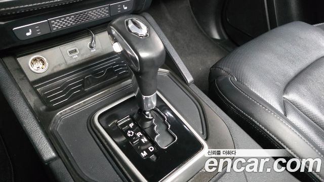 KG Mobility Rexton 2019 — photo 12