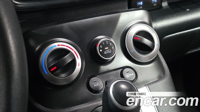 Hyundai Casper 2023 — photo 18