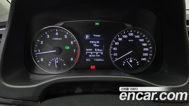 Hyundai AVANTE 2017 — photo 8