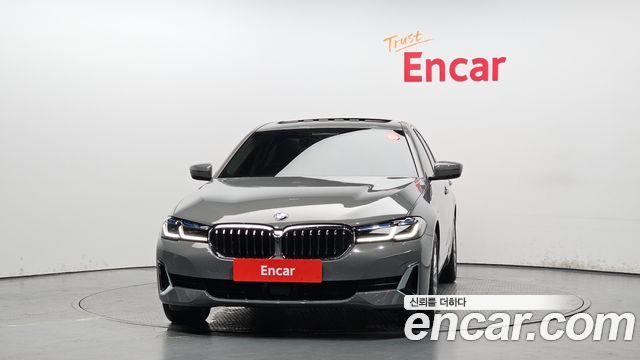 BMW 5-Series 2021 — photo 3