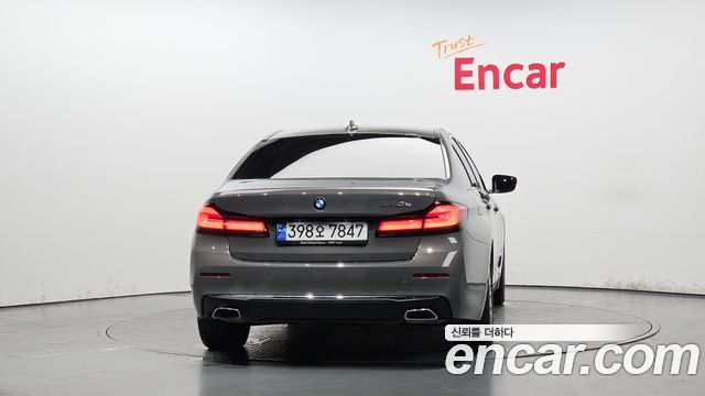 BMW 5-Series 2021 — photo 4