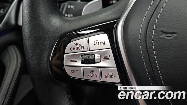 BMW 5-Series 2021 — photo 34