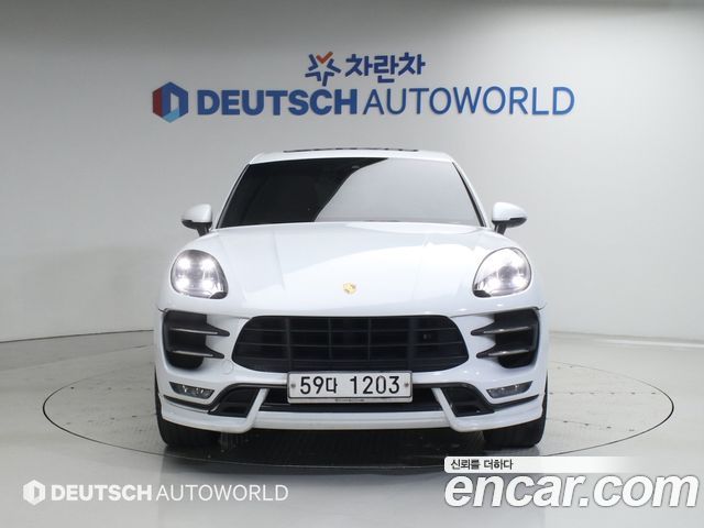 Porsche Macan 2017 — photo 5