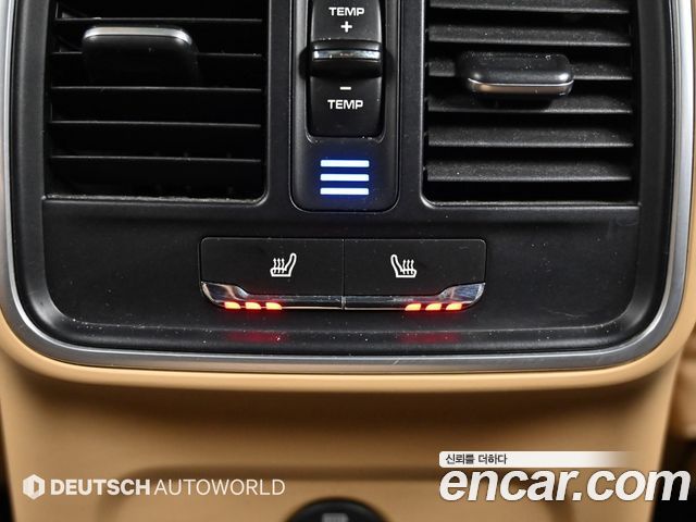 Porsche Macan 2017 — photo 18