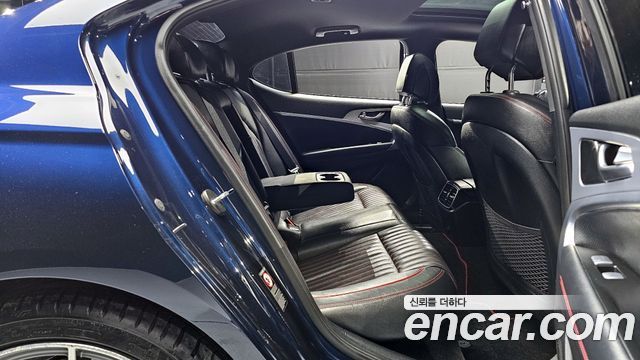 Genesis G70 2018 — photo 11