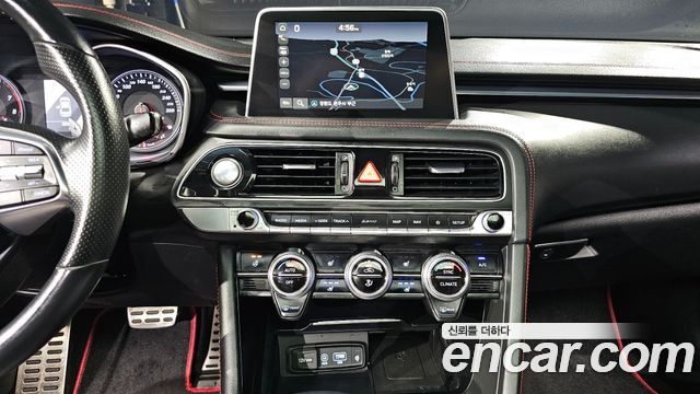Genesis G70 2018 — photo 13