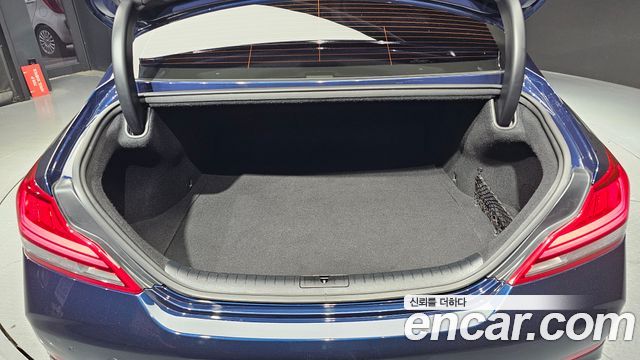 Genesis G70 2018 — photo 17