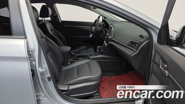 Hyundai AVANTE 2020 — photo 11
