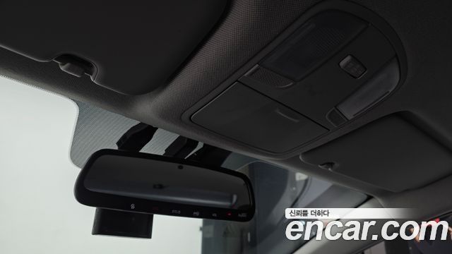 Hyundai AVANTE 2020 — photo 18