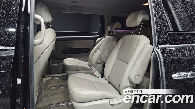 Kia Canival 2019 — photo 18