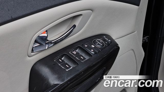 Kia Canival 2019 — photo 26