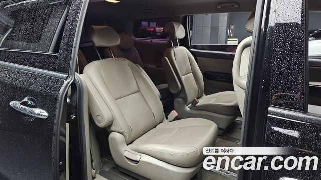 Kia Canival 2019 — photo 16