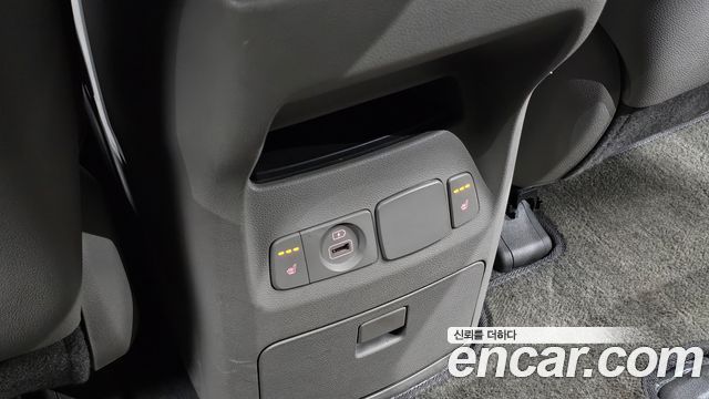 Kia Canival 2019 — photo 28