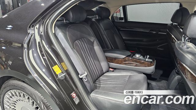 Genesis G90 2019 — photo 18