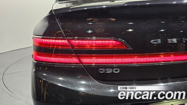 Genesis G90 2019 — photo 9